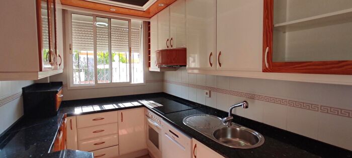 Casas en venta y pisos alquiler - 1