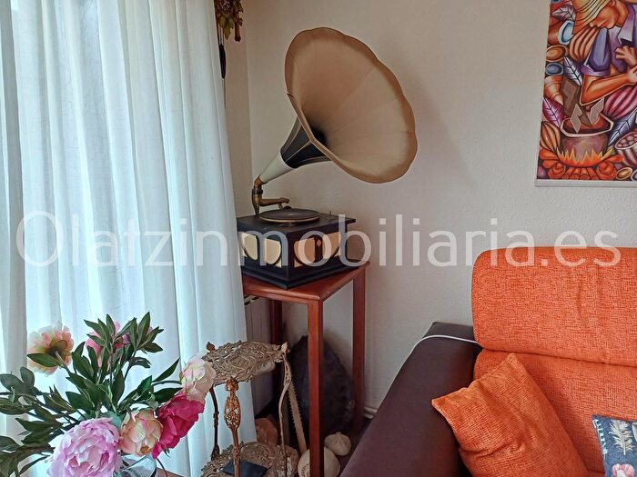 Casas en venta y pisos alquiler - 2