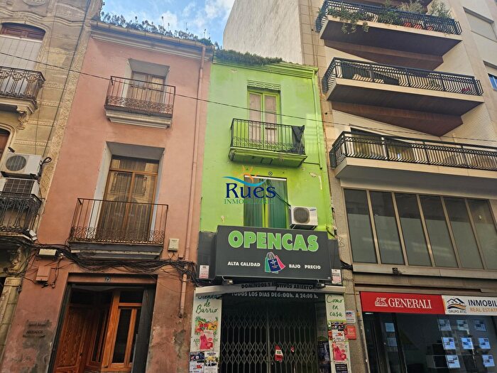 Casas en venta y pisos alquiler - 1