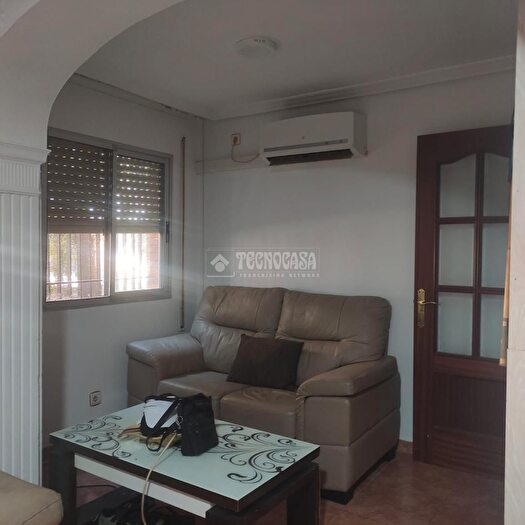 Casas en venta y pisos alquiler - 1