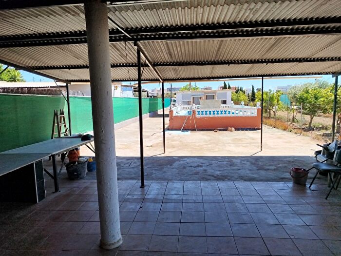 Casas en venta y pisos alquiler - 3