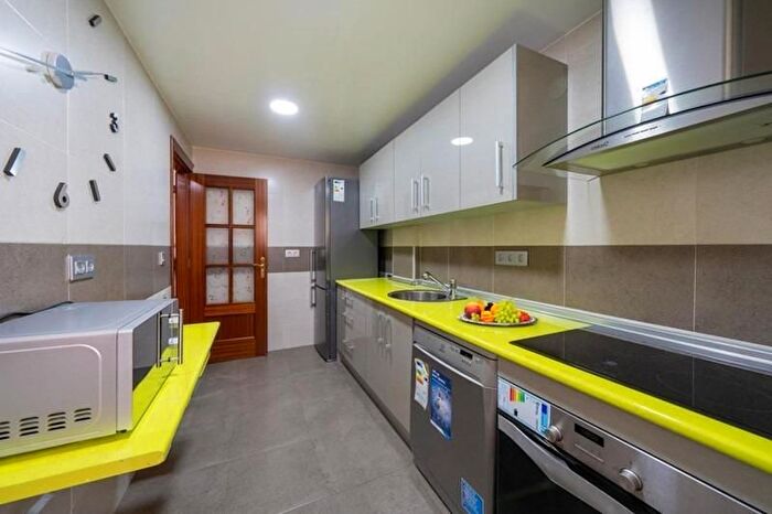 Casas en venta y pisos alquiler - 3
