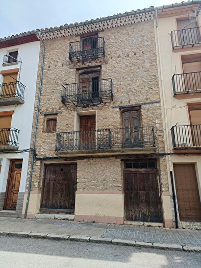 Casas en venta y pisos alquiler - 1