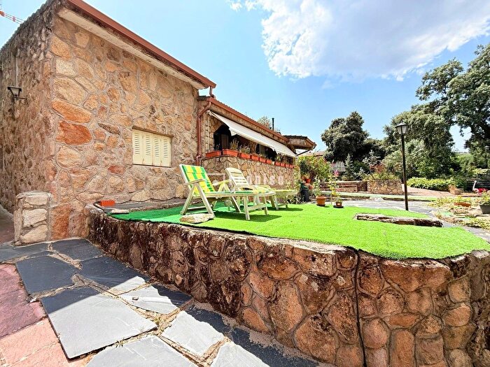 Casas en venta y pisos alquiler - 1