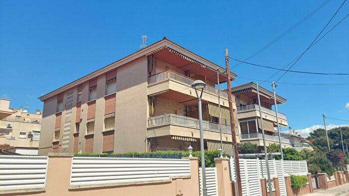 Piso en venta en Segur de Calafell, Calafell de 3 habitaciones