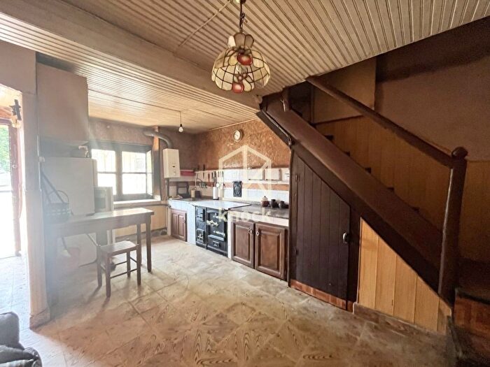 Casas en venta y pisos alquiler - 1