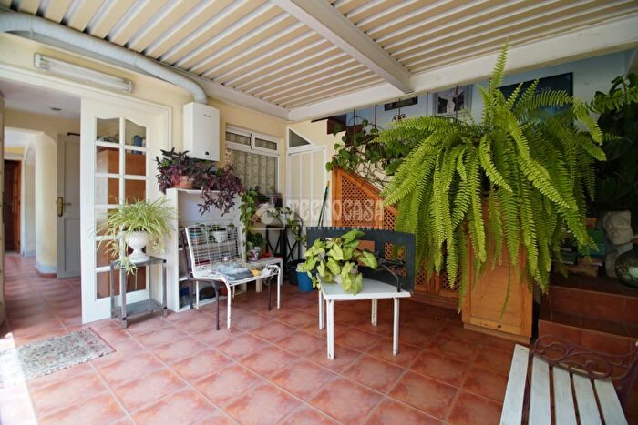 Casas en venta y pisos alquiler - 2