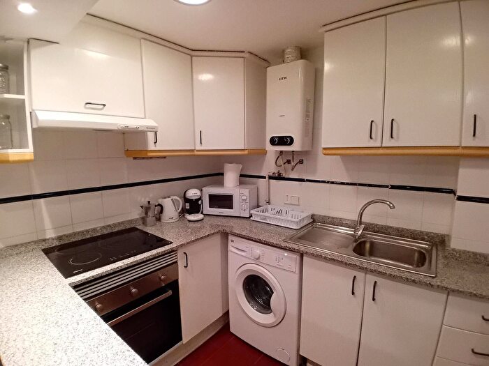 Casas en venta y pisos alquiler - 2
