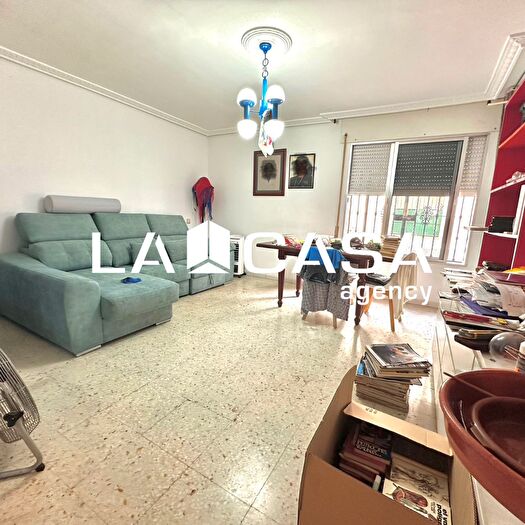 Casas en venta y pisos alquiler - 1