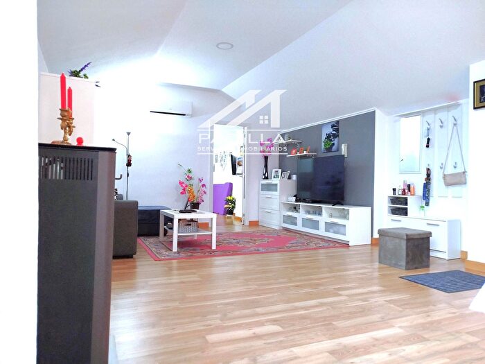 Casas en venta y pisos alquiler - 3
