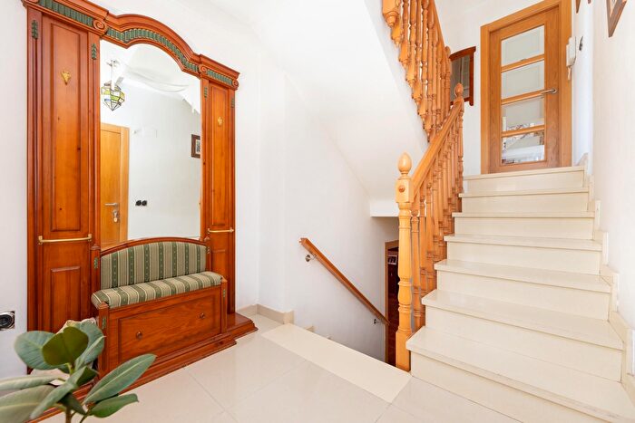 Casas en venta y pisos alquiler - 2