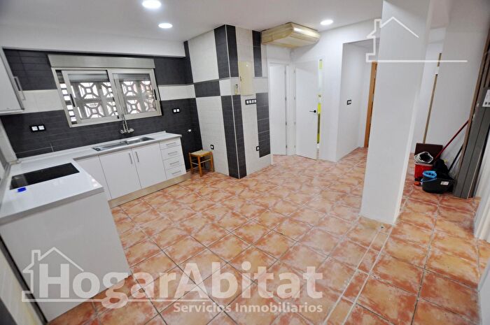 Casas en venta y pisos alquiler - 2
