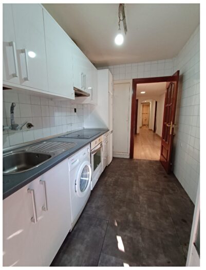 Casas en venta y pisos alquiler - 2