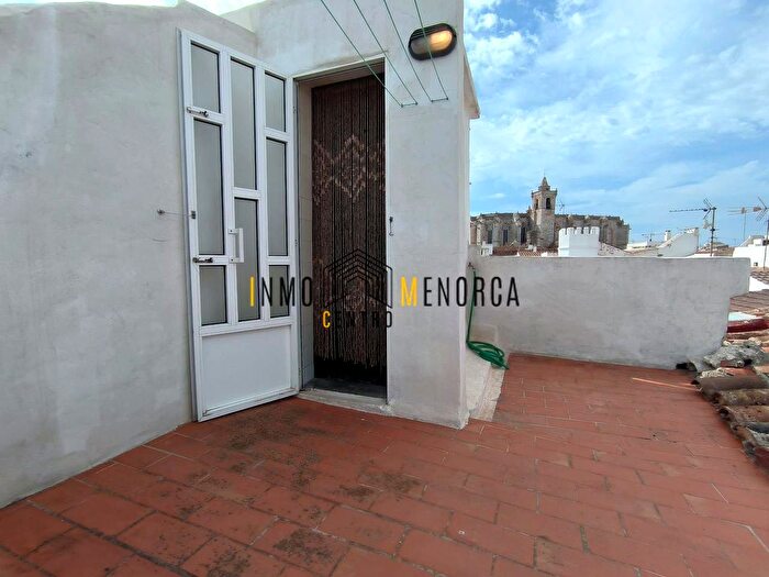 Casas en venta y pisos alquiler - 1