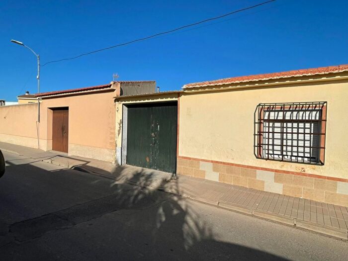 Casas en venta y pisos alquiler - 2