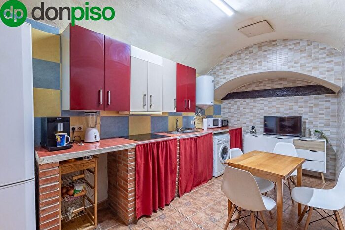 Casas en venta y pisos alquiler - 3