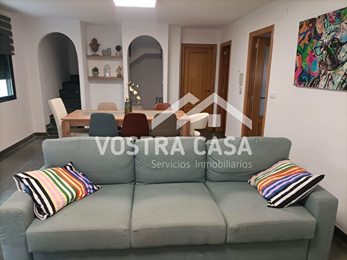 Casas en venta y pisos alquiler - 2
