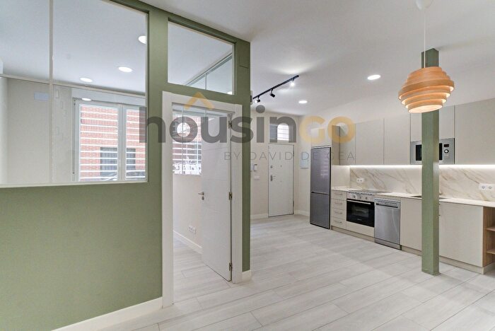Casas en venta y pisos alquiler - 1