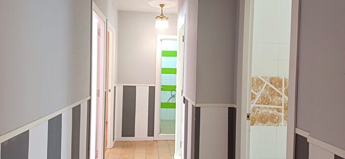 Casas en venta y pisos alquiler - 3