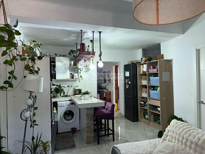 Casas en venta y pisos alquiler - 3