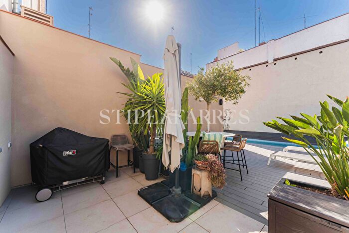 Casas en venta y pisos alquiler - 3