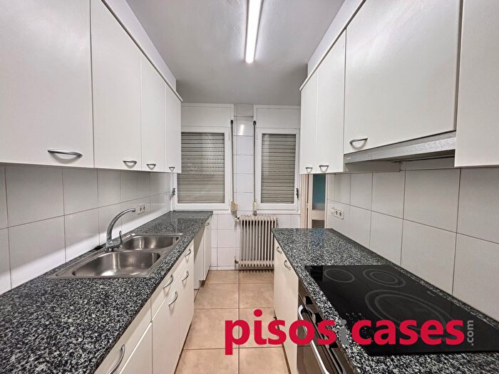 Casas en venta y pisos alquiler - 2