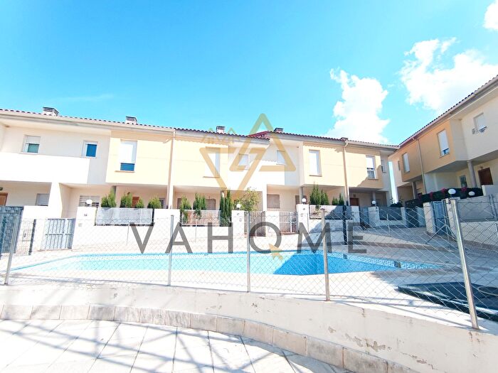 Casa en venta en Ontígola, Toledo de 3 habitaciones