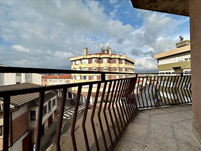 Casas en venta y pisos alquiler - 1