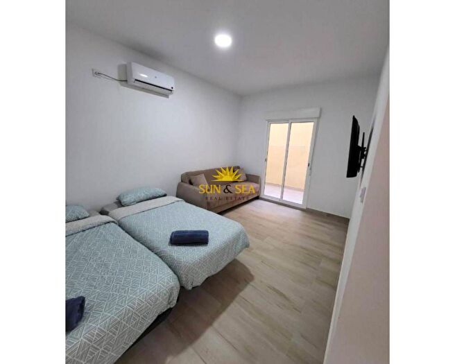 Casas en venta y pisos alquiler - 3