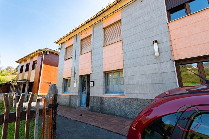 Casas en venta y pisos alquiler - 1