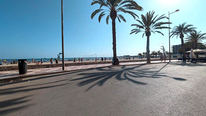 Piso en alquiler en Santa Pola ciudad, Playa Levante de 3 habitaciones