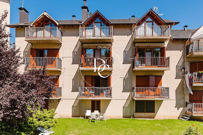 Piso en venta en Puigcerdà, Girona de 3 habitaciones