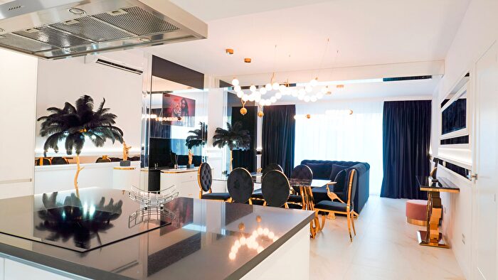 Piso en venta en Nueva Andalucía, Nueva Andalucía centro de 2 habitaciones