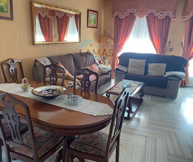 Casas en venta y pisos alquiler - 1