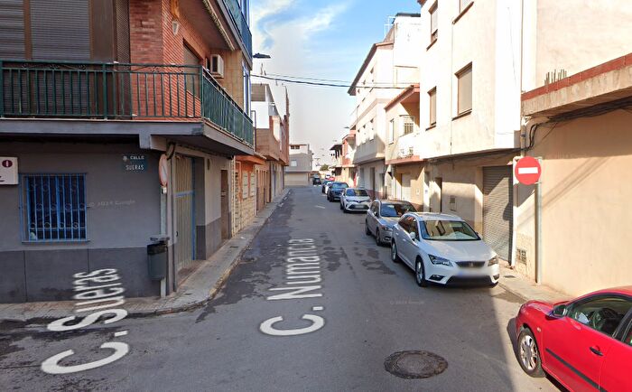 Casas en venta y pisos alquiler - 2