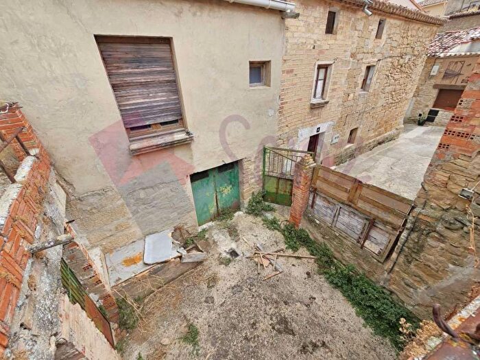 Casas en venta y pisos alquiler - 2