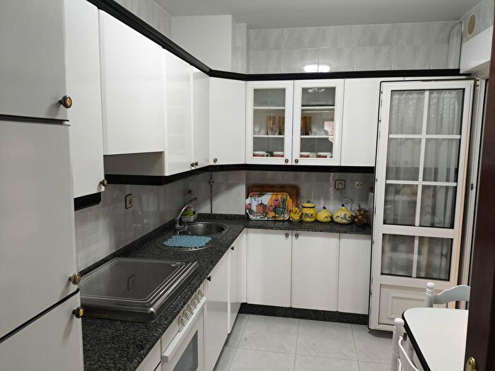 Casas en venta y pisos alquiler - 1