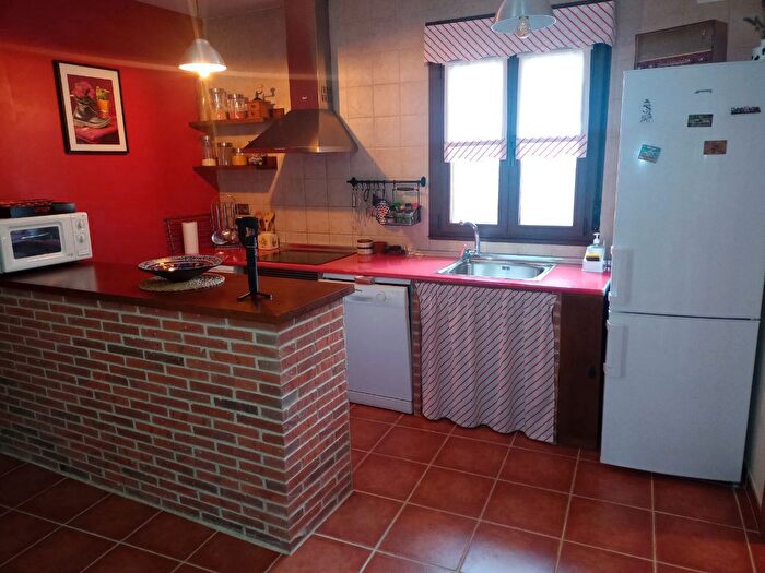 Casas en venta y pisos alquiler - 2