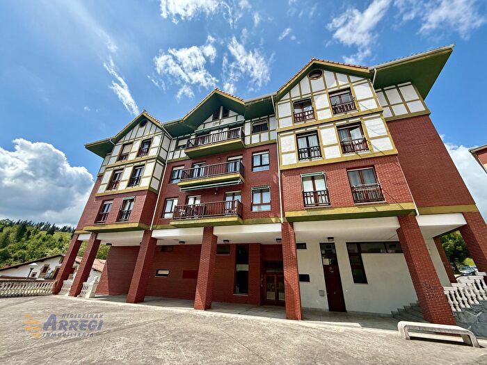 Piso en venta en Mallabia, Bizkaia de 3 habitaciones