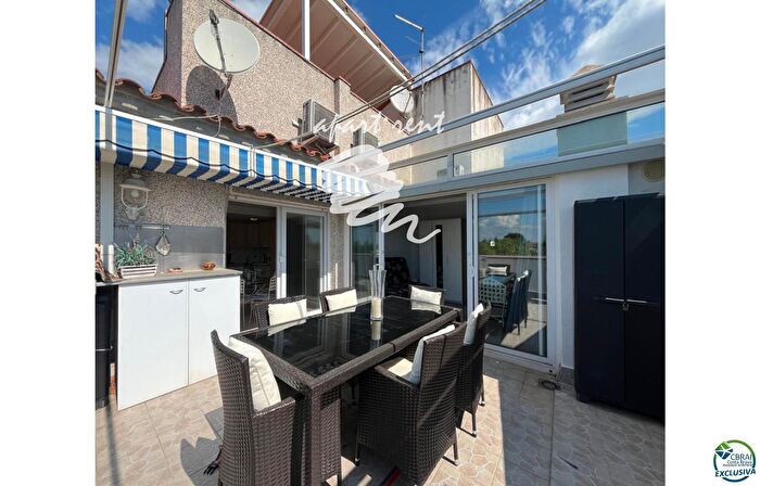 Piso en venta en Peni, Empuriabrava de 2 habitaciones