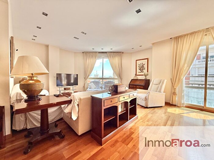 Casas en venta y pisos alquiler - 3