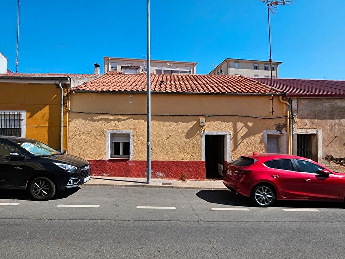 Casas en venta y pisos alquiler - 3