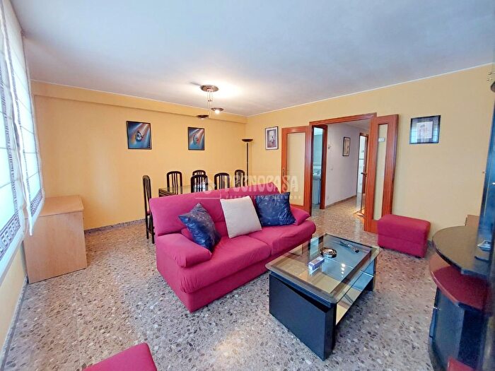 Casas en venta y pisos alquiler - 2