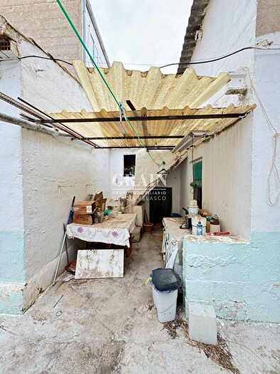 Casas en venta y pisos alquiler - 2