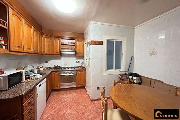 Casas en venta y pisos alquiler - 2