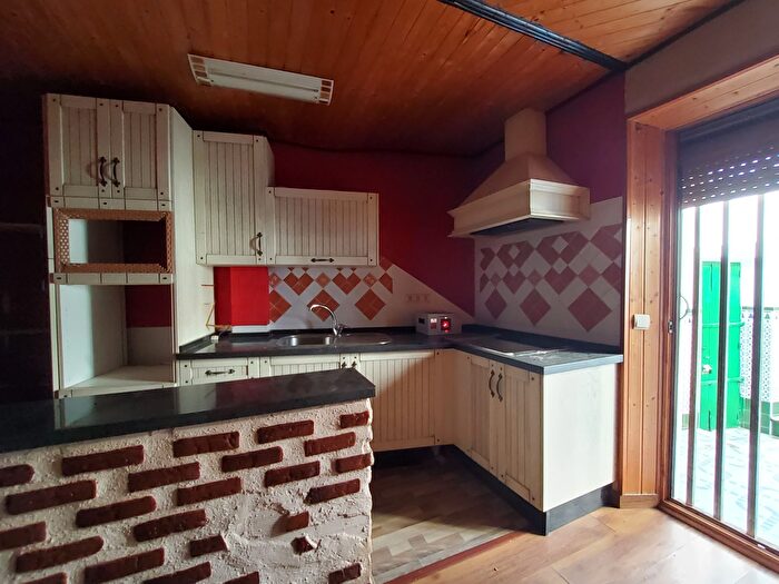 Casas en venta y pisos alquiler - 1
