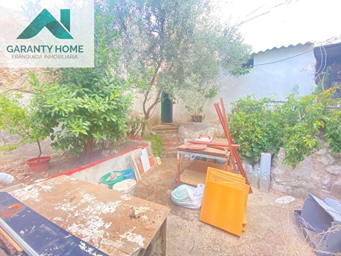 Casas en venta y pisos alquiler - 2