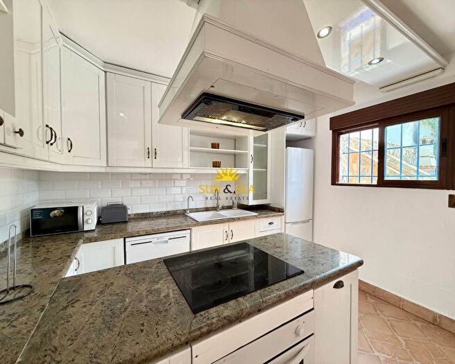 Casas en venta y pisos alquiler - 2