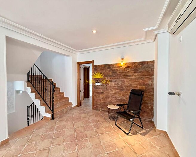 Casas en venta y pisos alquiler - 3