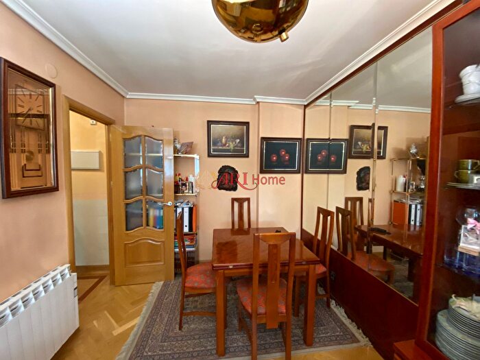 Casas en venta y pisos alquiler - 2